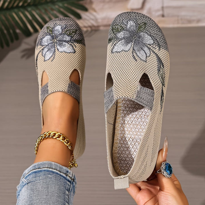 Liora | Chaussures pour femmes, respirantes, esthétiques avec broderie