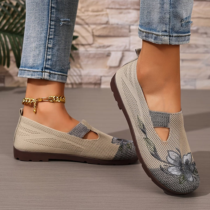 Liora | Chaussures pour femmes, respirantes, esthétiques avec broderie