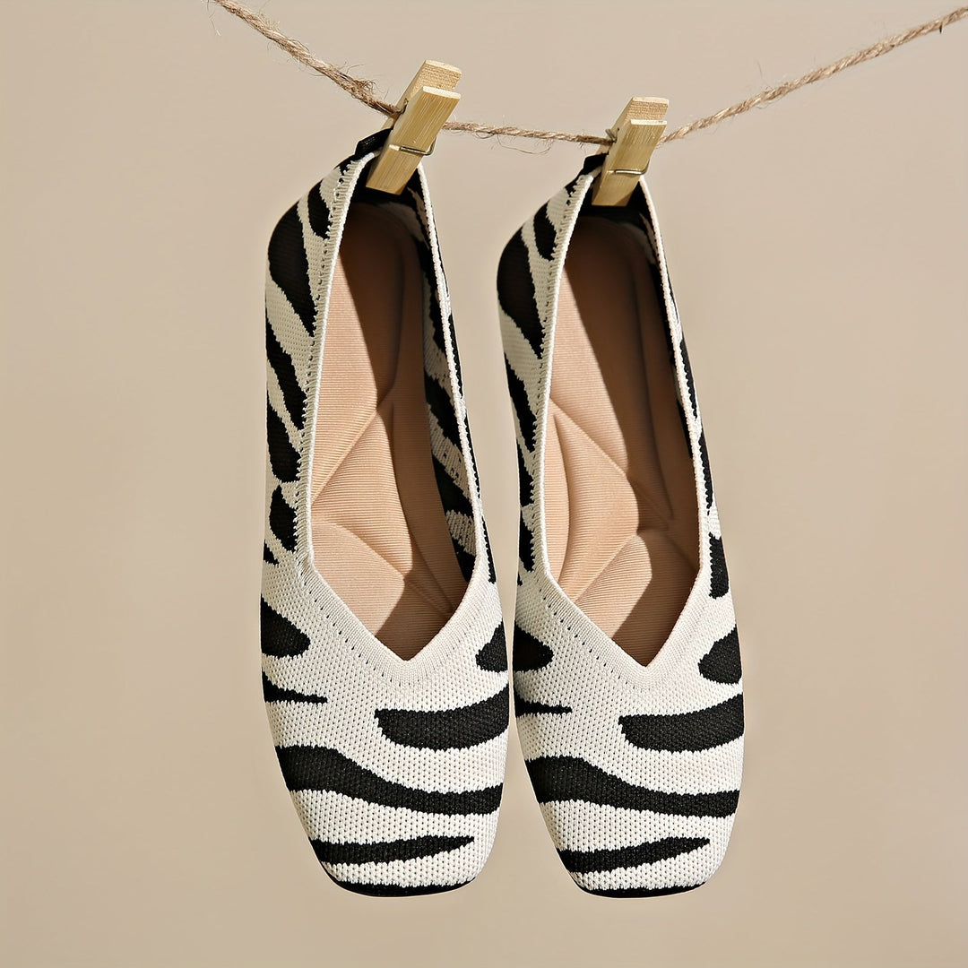 Ivara | Chaussures plates slip-on à motif zèbre chic