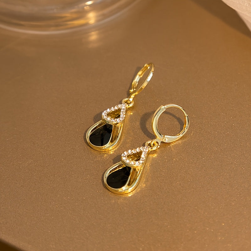 Ralia | Boucles d'Oreilles Goutte Double avec Design Découpé et Fini Élégant