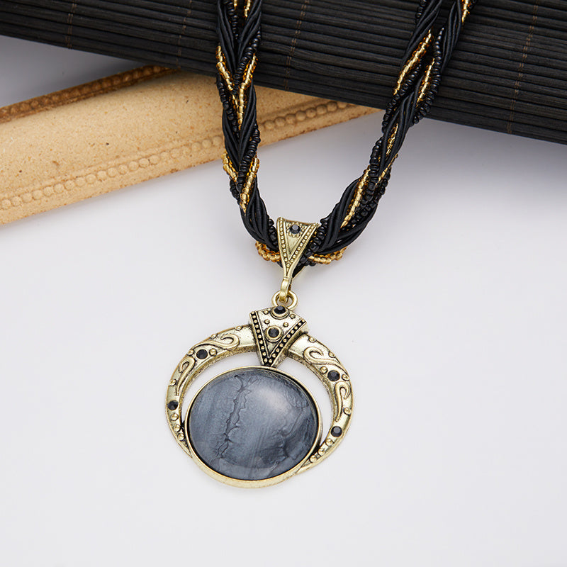 Jora | Collier Bohémien avec Pendentif en Pierre Verte Marbrée