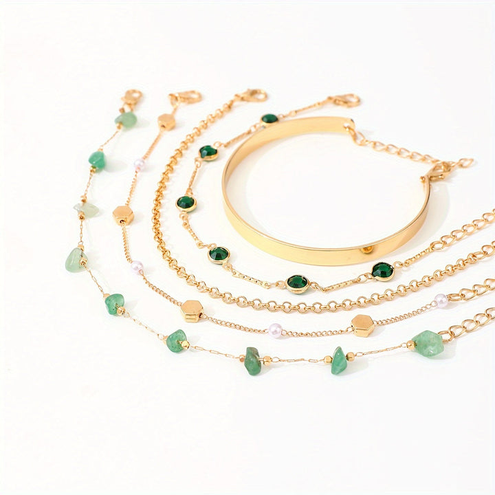 Aethique | Ensemble de 5 Bracelets Bohémiens avec Pierres Vertes et Détails Vintage