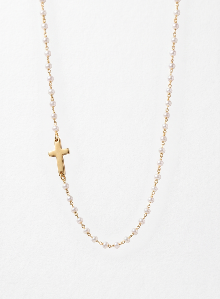 Marirae | Collier Croix Élégant Orné de Perles Délicate