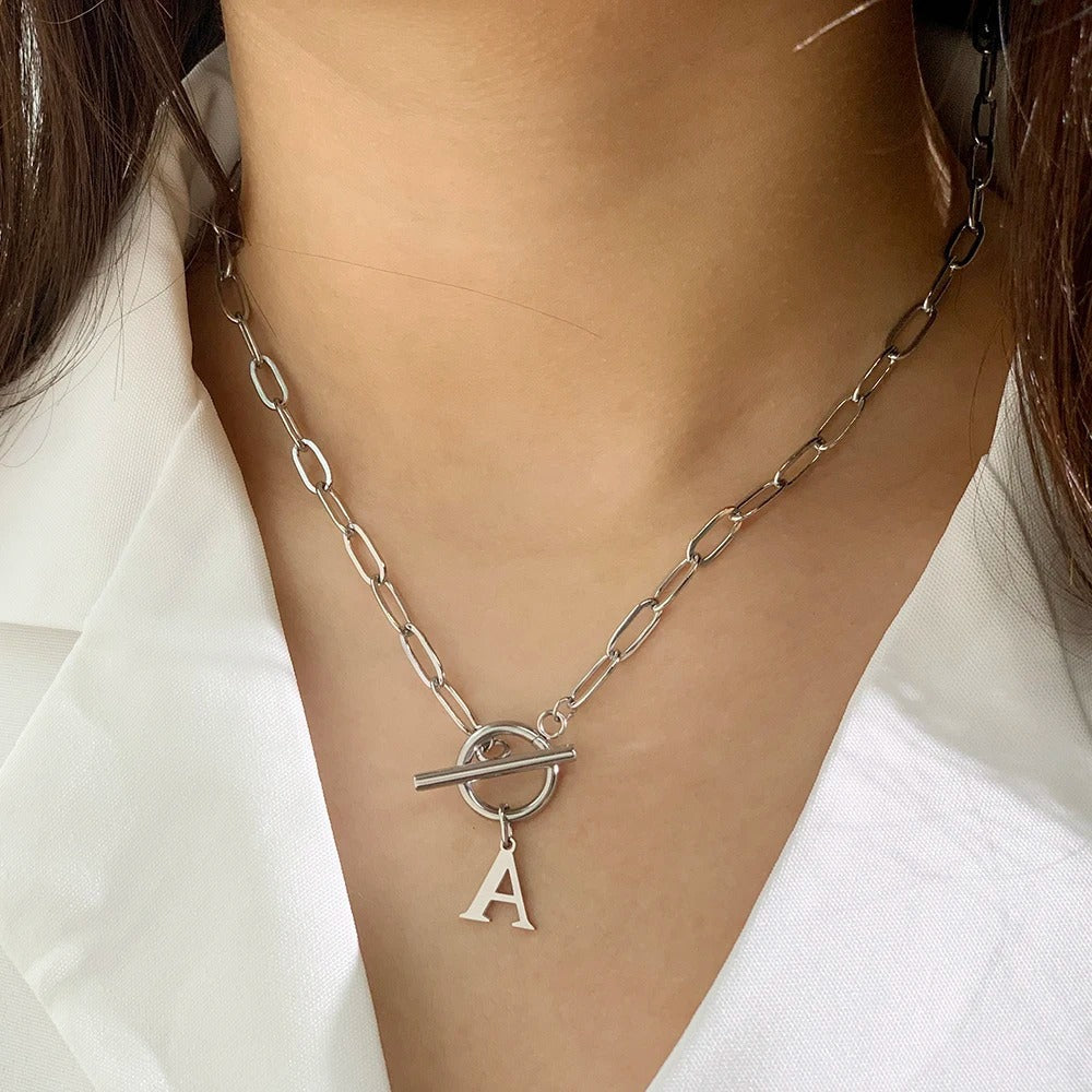Ganelle | Collier Personnalisé à Initiale avec Fermoir Circulaire
