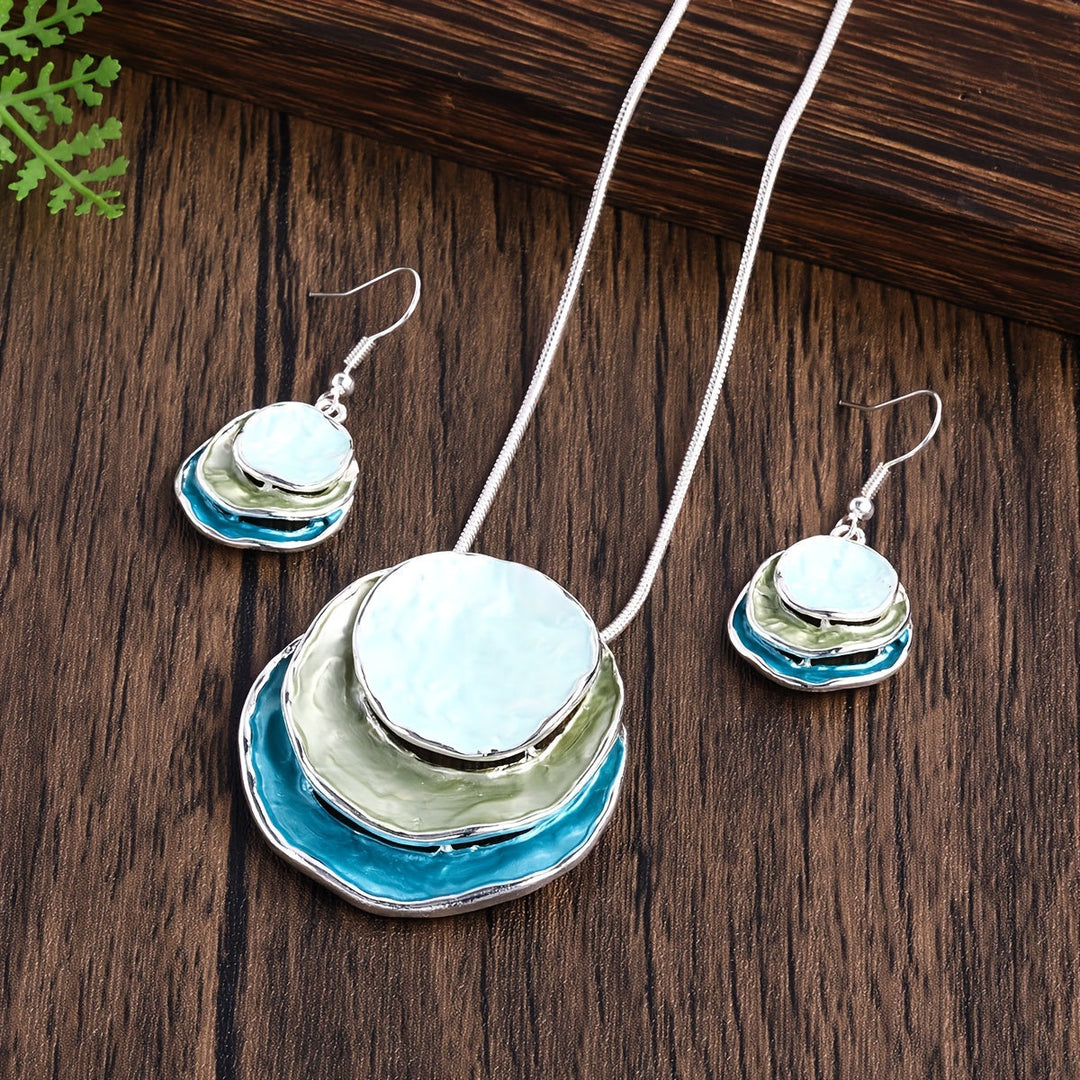 Vedae | Boucles d'Oreilles Élégantes en Fleur avec Fini Doré et Perle