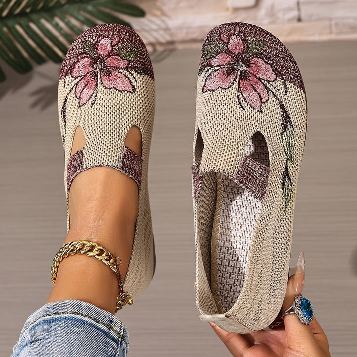 Liora | Chaussures pour femmes, respirantes, esthétiques avec broderie