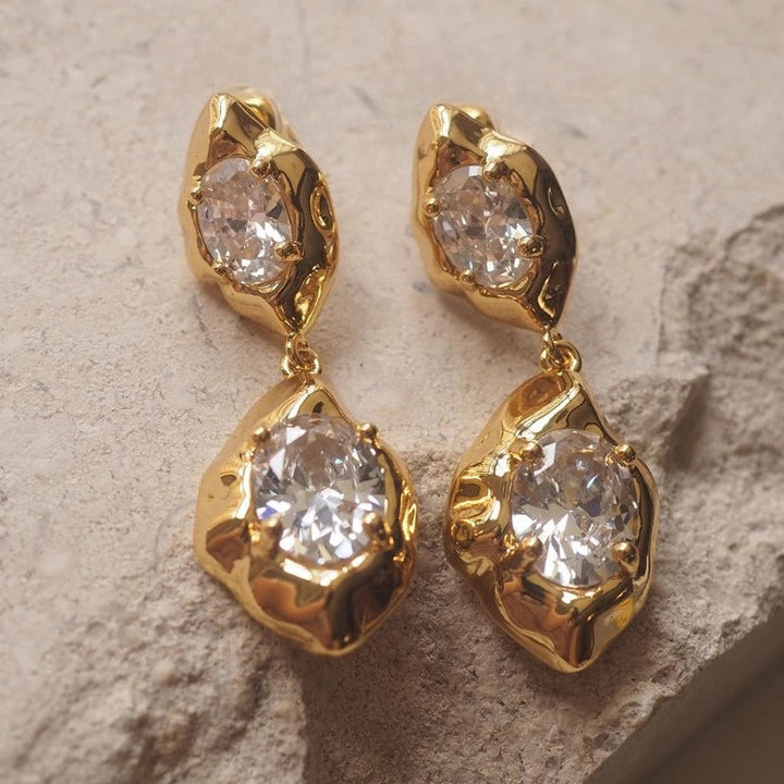 Xola | Boucles d'Oreilles Pendantes avec Zirconia Brillante et Design Élégant