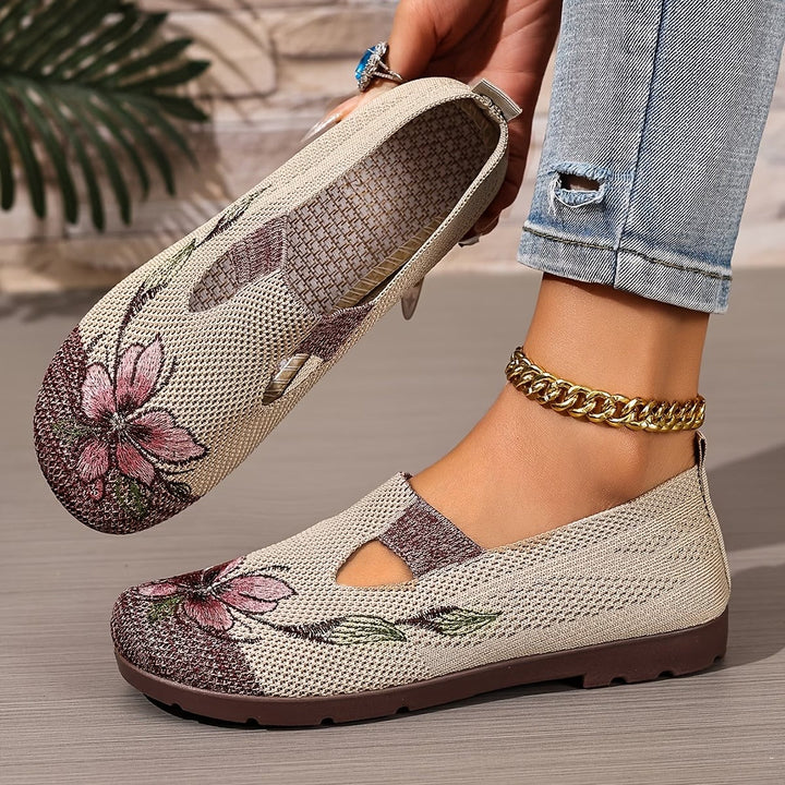 Liora | Chaussures pour femmes, respirantes, esthétiques avec broderie