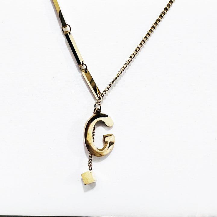 Blakely | Collier avec Initiale Personnalisée en Finition Élégante