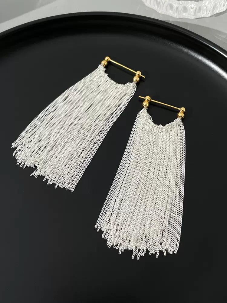 Ursa | Boucles d'oreilles, collier, bracelet avec des franges en cascade