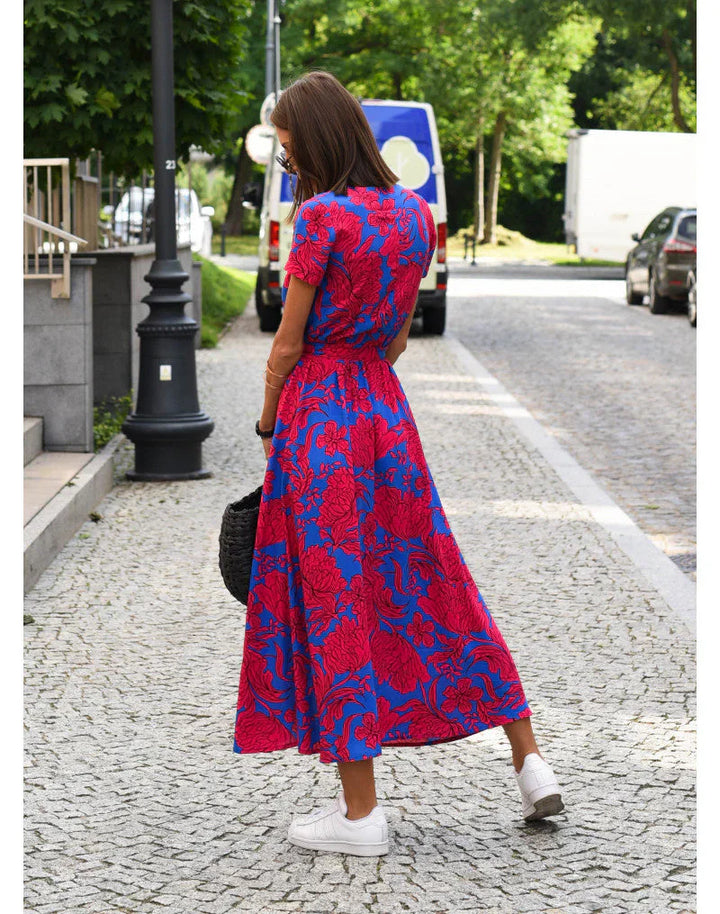 Delia | Robe féminine à décolleté en V et silhouette valorisante