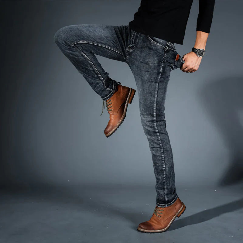 Oltan | Jeans élastiques à coupe moderne