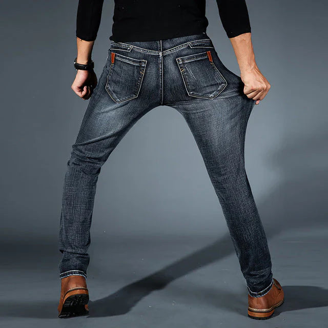 Oltan | Jeans élastiques à coupe moderne