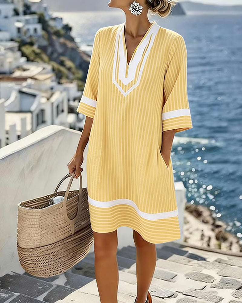 Fifer | Robe courte à rayures et col en V pour femme