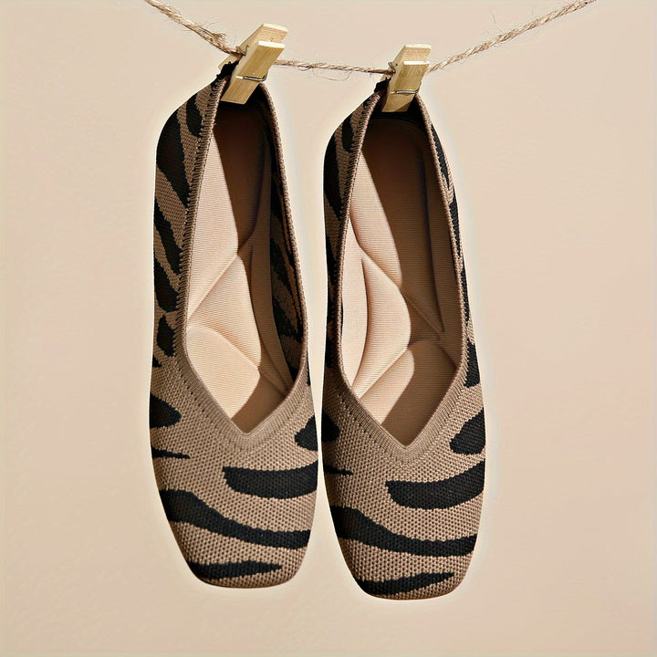 Ivara | Chaussures plates slip-on à motif zèbre chic
