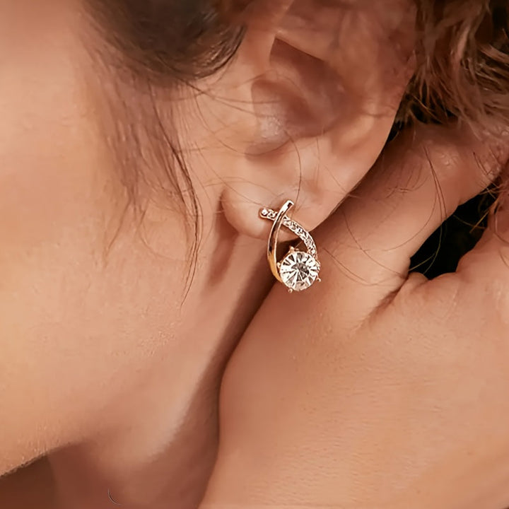 Xara | Boucles d'Oreilles Élégantes en Forme de Croix pour Usage Quotidien