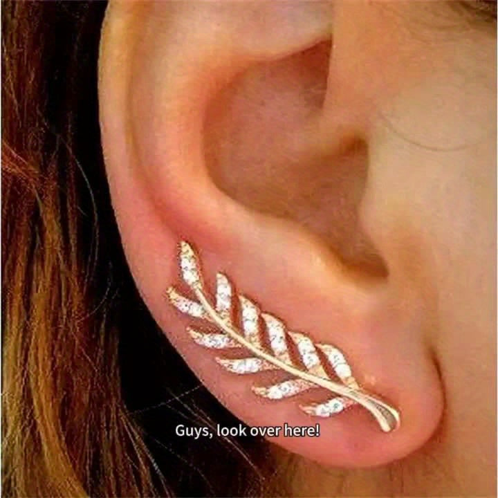 Hensleyra | Boucles d'Oreilles Élégantes en Forme de Feuille avec Design Creux et Finition Dorée