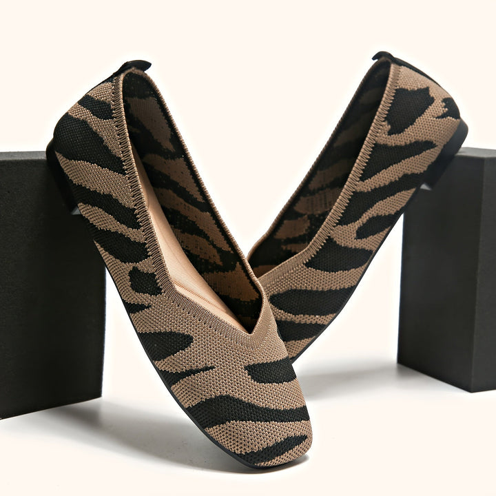 Ivara | Chaussures plates slip-on à motif zèbre chic