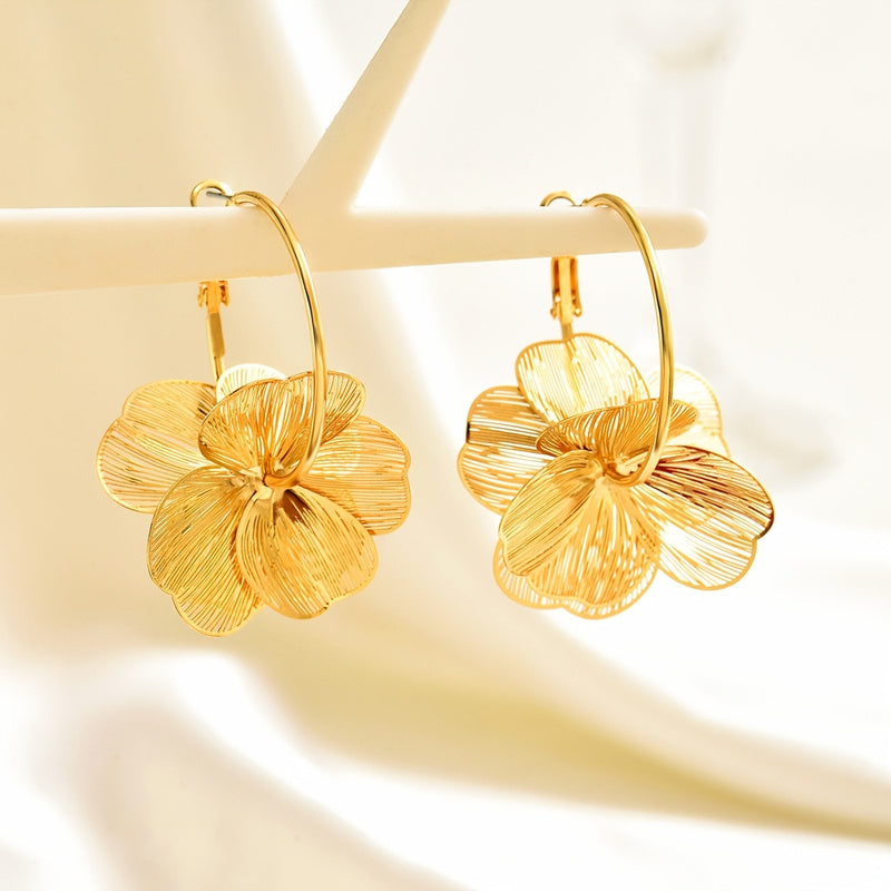 Selah | Boucles d'Oreilles Dorées à Double Anneau avec Design Moderne