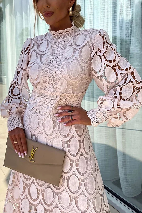 Bloom | Robe Midi de Soirée avec Manches en Dentelle