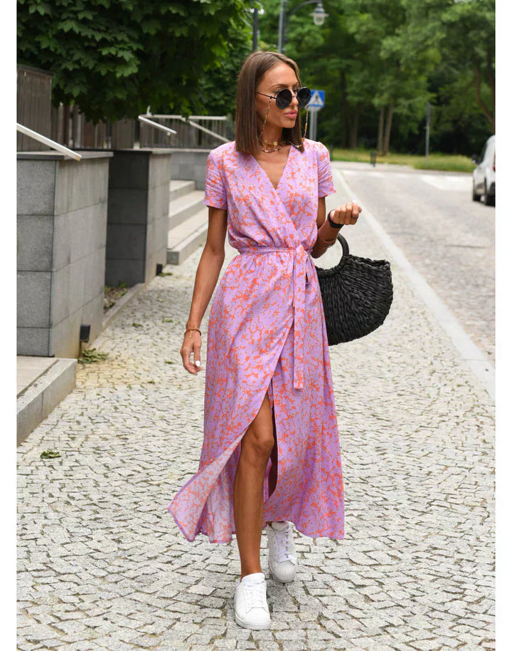 Delia | Robe féminine à décolleté en V et silhouette valorisante