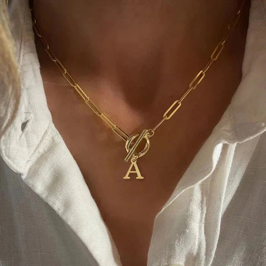 Ganelle | Collier Personnalisé à Initiale avec Fermoir Circulaire