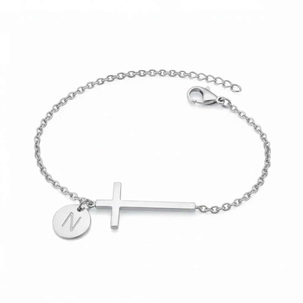 Elodryn | Bracelet Initial Sacré – Croix Personnalisée